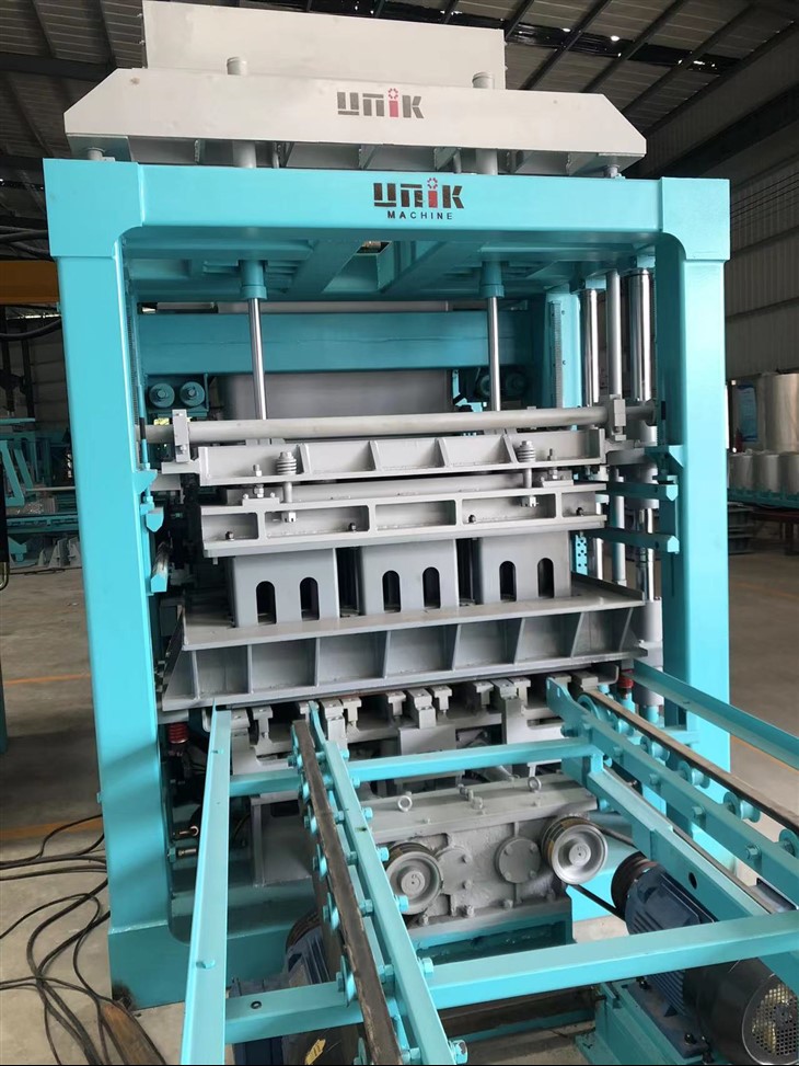 Solid Brick Making Machine
